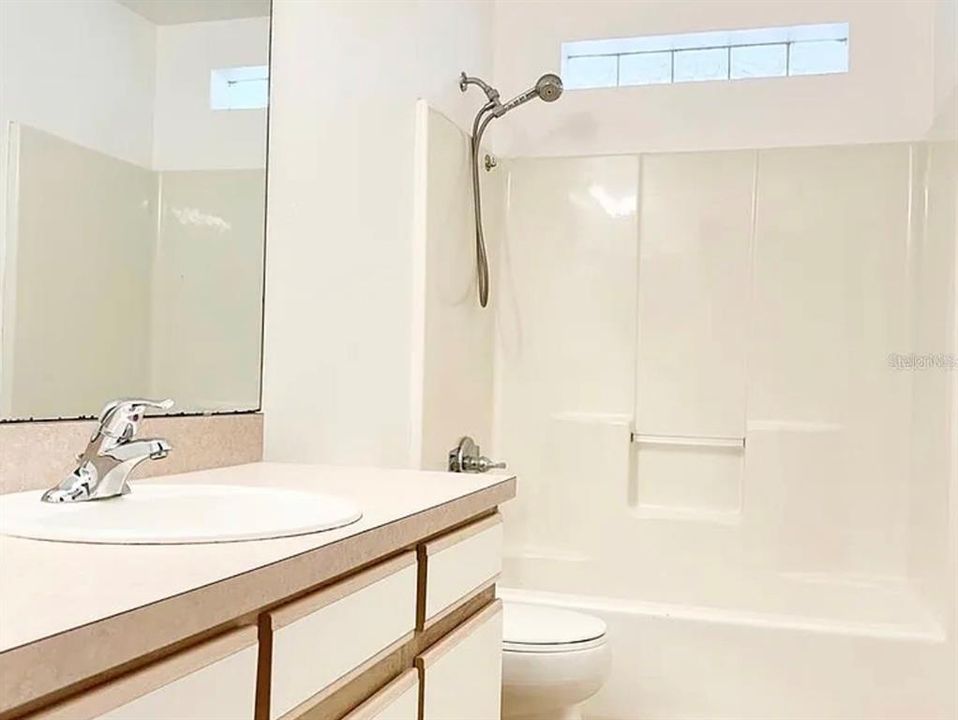 В аренду: $2,250 (3 спален, 2 ванн, 1208 Квадратных фут)