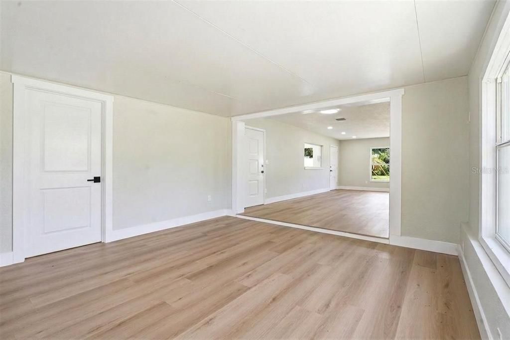 En Venta: $349,000 (3 camas, 2 baños, 1822 Pies cuadrados)