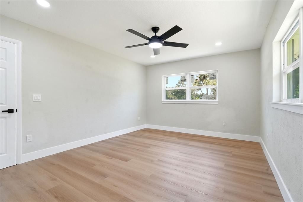 En Venta: $349,000 (3 camas, 2 baños, 1822 Pies cuadrados)