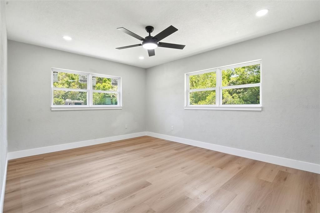 En Venta: $349,000 (3 camas, 2 baños, 1822 Pies cuadrados)