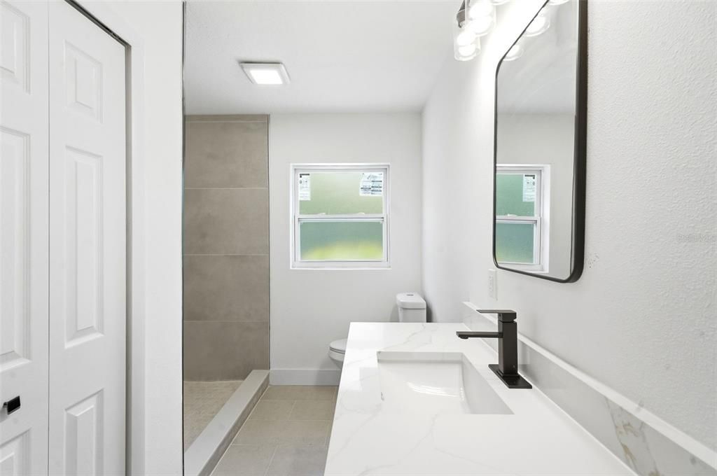 En Venta: $349,000 (3 camas, 2 baños, 1822 Pies cuadrados)