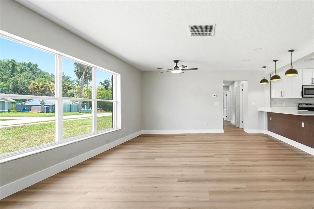 En Venta: $349,000 (3 camas, 2 baños, 1822 Pies cuadrados)