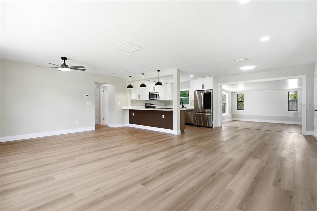 En Venta: $349,000 (3 camas, 2 baños, 1822 Pies cuadrados)