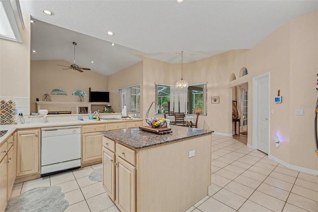 For Rent: $3,300 (4 beds, 3 baths, 2784 Square Feet)
