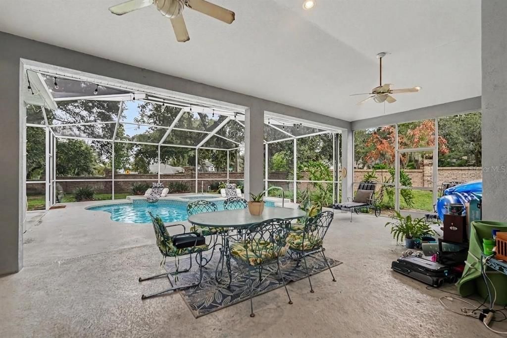 For Rent: $3,300 (4 beds, 3 baths, 2784 Square Feet)