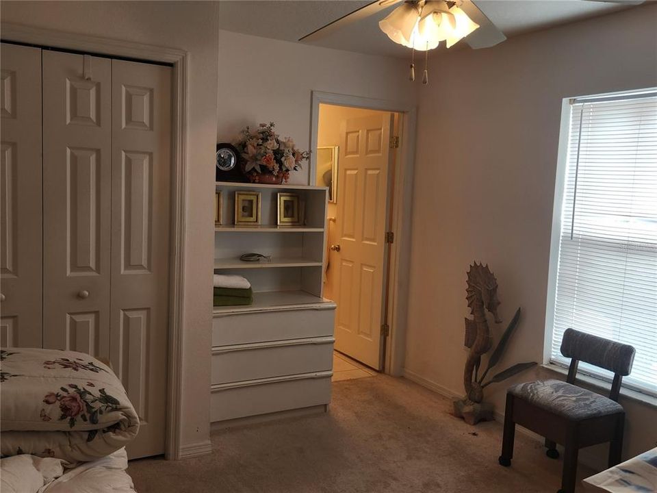 For Sale: $409,000 (3 beds, 3 baths, 2356 Square Feet)