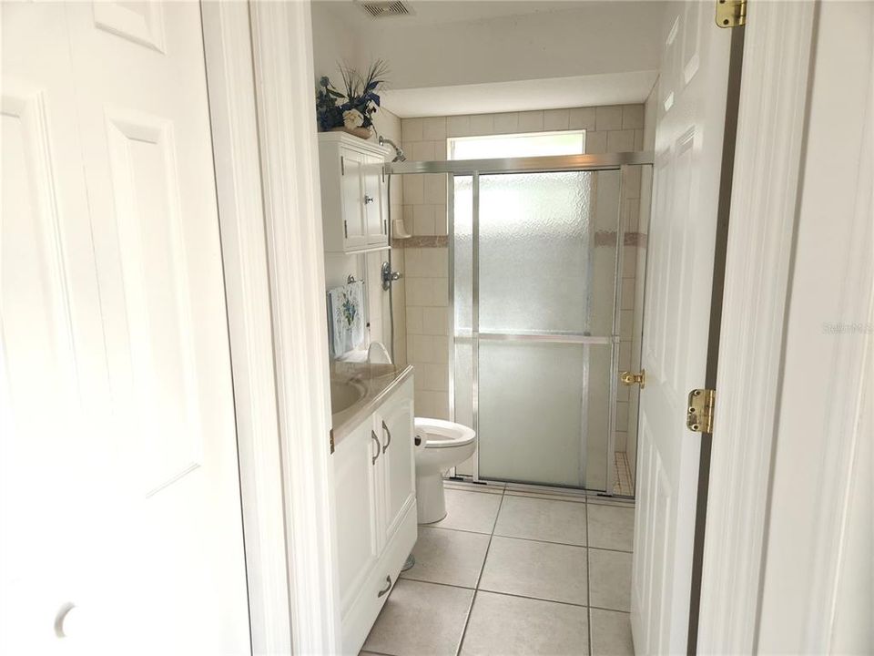For Sale: $409,000 (3 beds, 3 baths, 2356 Square Feet)