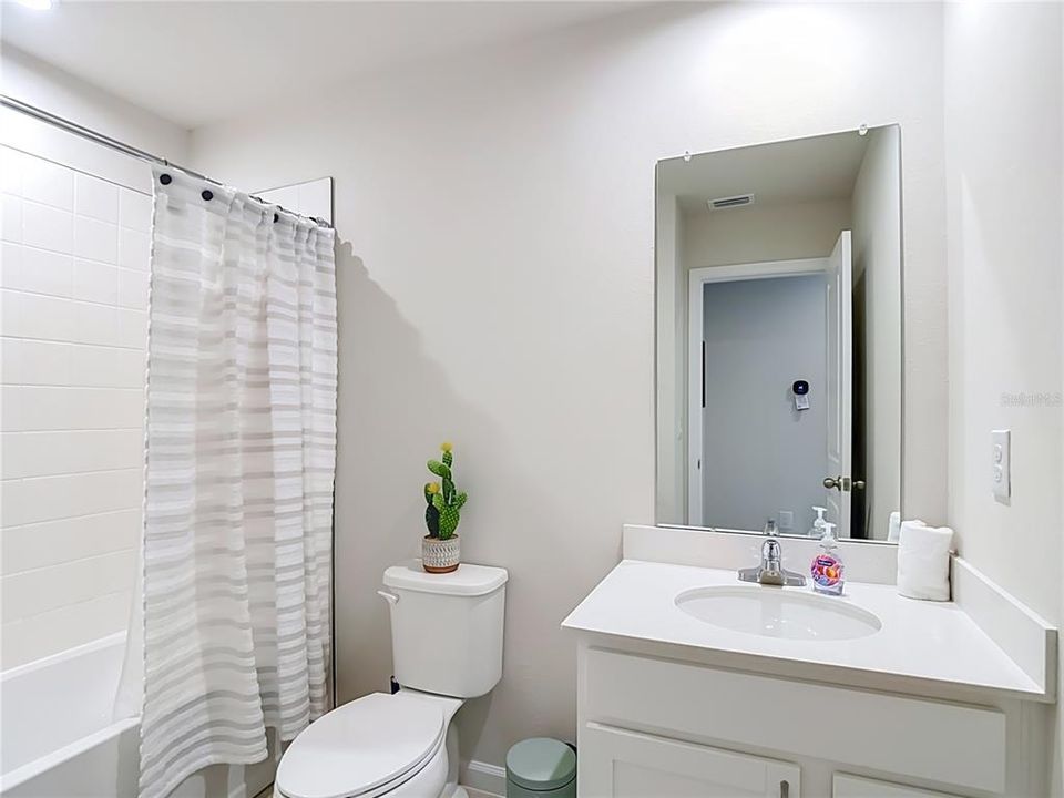 For Sale: $289,900 (3 beds, 2 baths, 1632 Square Feet)