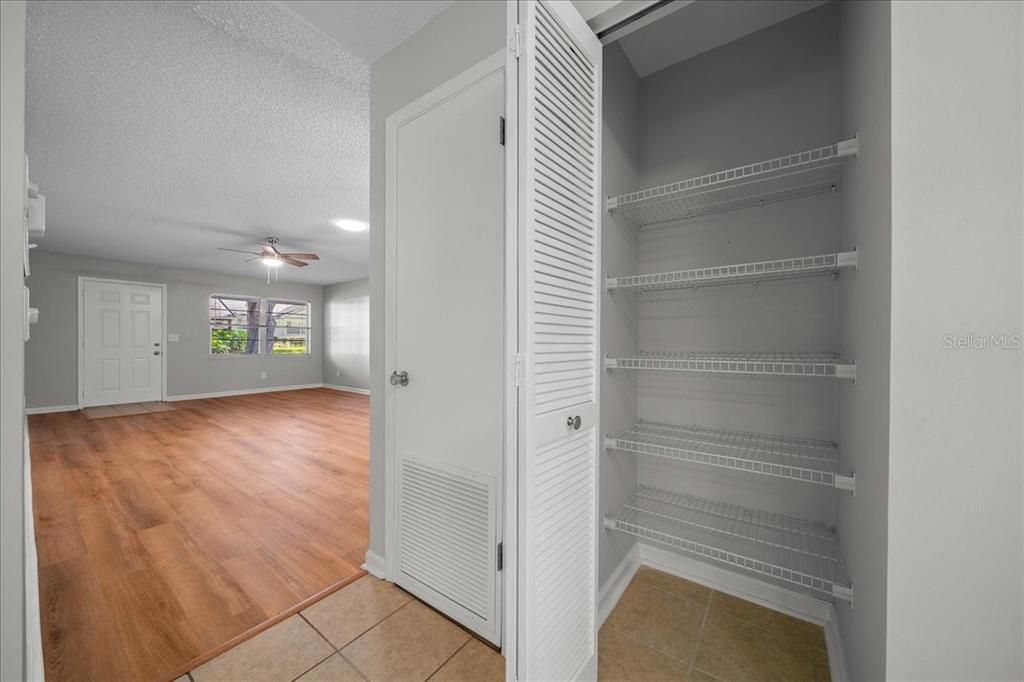For Sale: $139,900 (2 beds, 2 baths, 1179 Square Feet)