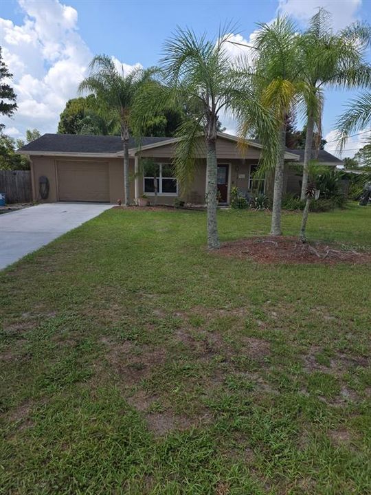 Active With Contract: $385,000 (3 beds, 2 baths, 1710 Square Feet)