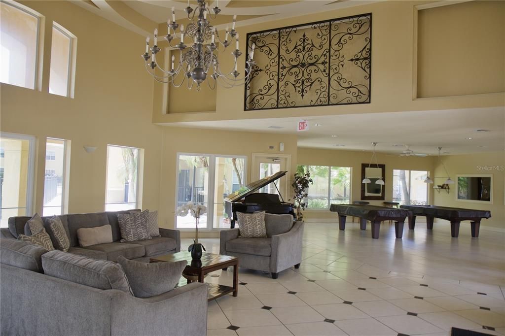 For Sale: $175,900 (1 beds, 1 baths, 656 Square Feet)