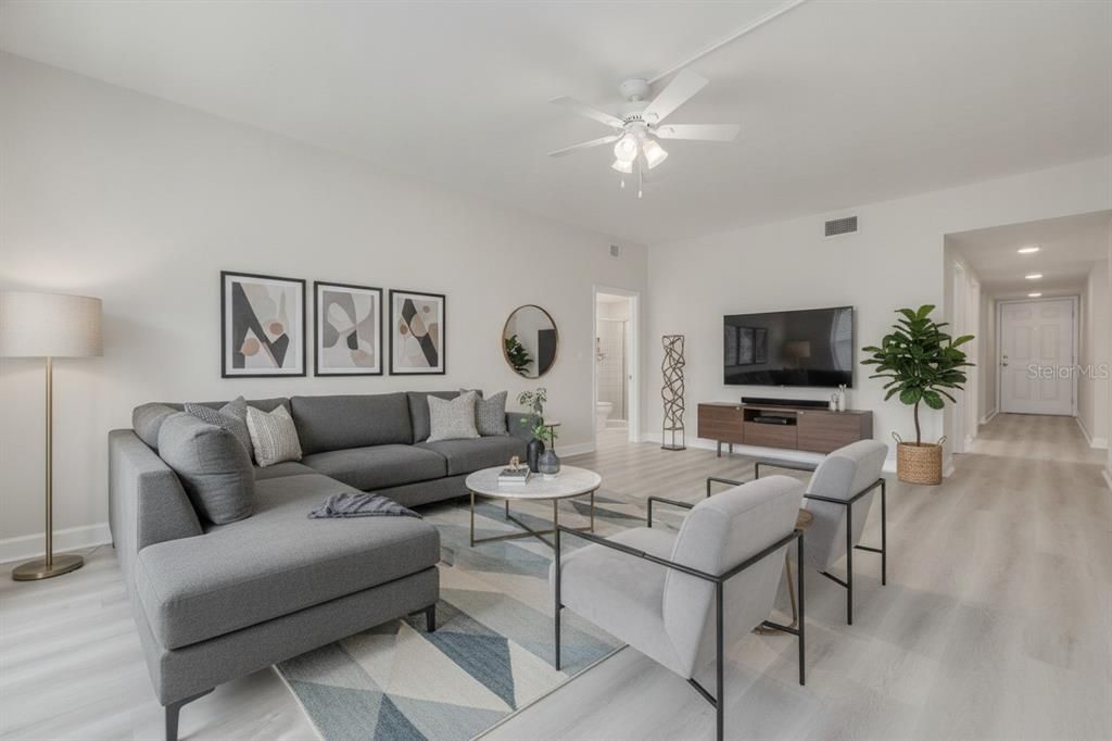 For Sale: $179,900 (2 beds, 1 baths, 1015 Square Feet)