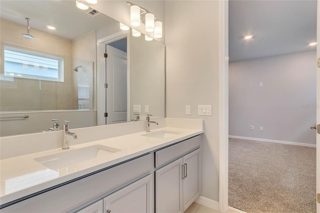 For Sale: $525,000 (3 beds, 2 baths, 2117 Square Feet)