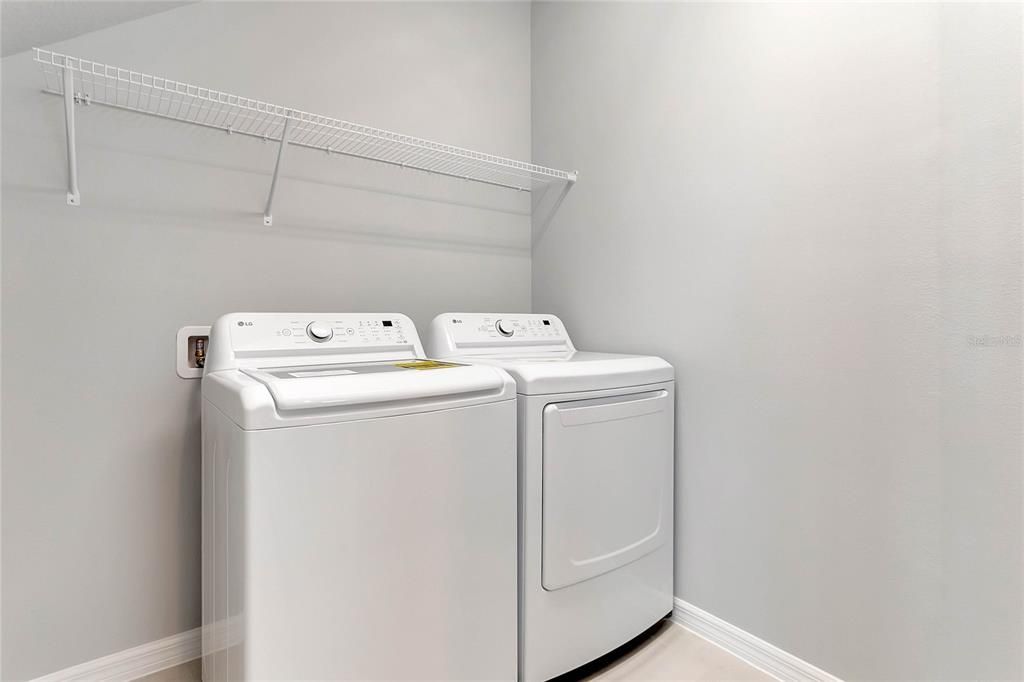 For Sale: $525,000 (3 beds, 2 baths, 2117 Square Feet)