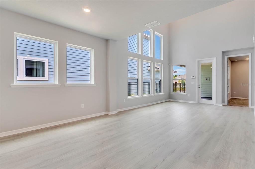 For Sale: $525,000 (3 beds, 2 baths, 2117 Square Feet)