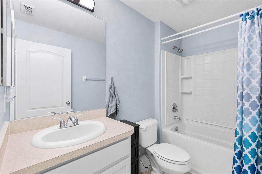 Active With Contract: $330,000 (3 beds, 2 baths, 1340 Square Feet)