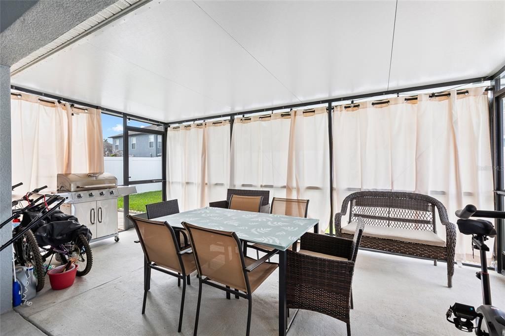 Active With Contract: $330,000 (3 beds, 2 baths, 1340 Square Feet)