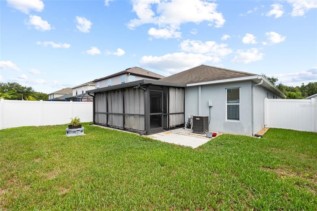 Active With Contract: $330,000 (3 beds, 2 baths, 1340 Square Feet)
