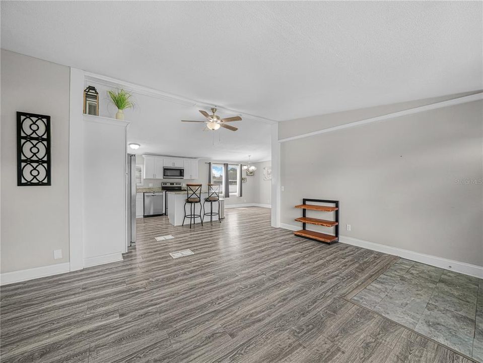 En Venta: $246,000 (3 camas, 2 baños, 1680 Pies cuadrados)