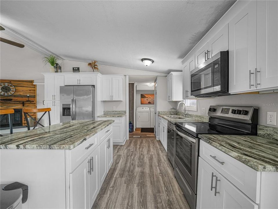 En Venta: $246,000 (3 camas, 2 baños, 1680 Pies cuadrados)
