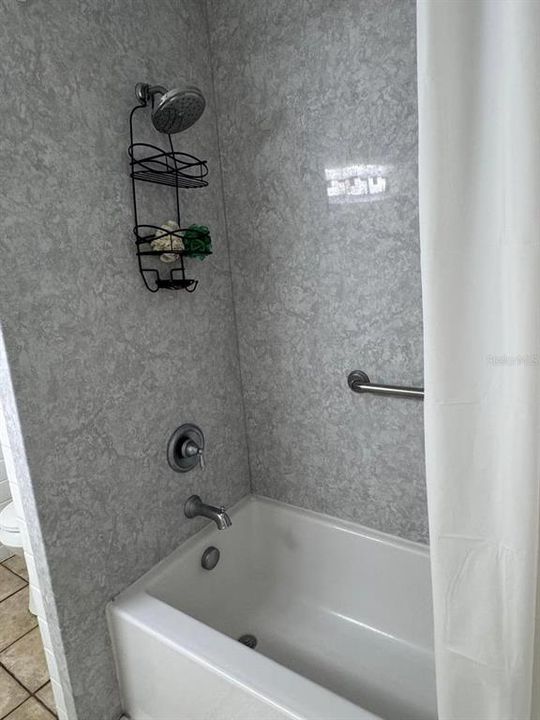 En Renta: $2,700 (3 camas, 2 baños, 1983 Pies cuadrados)