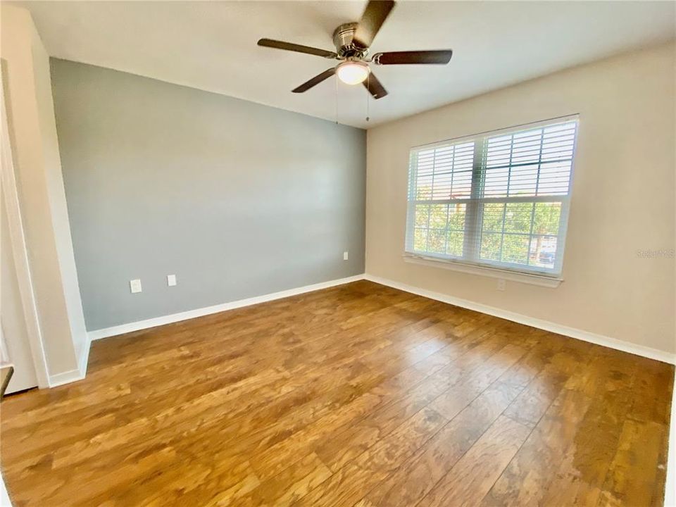 For Rent: $1,800 (2 beds, 2 baths, 1004 Square Feet)