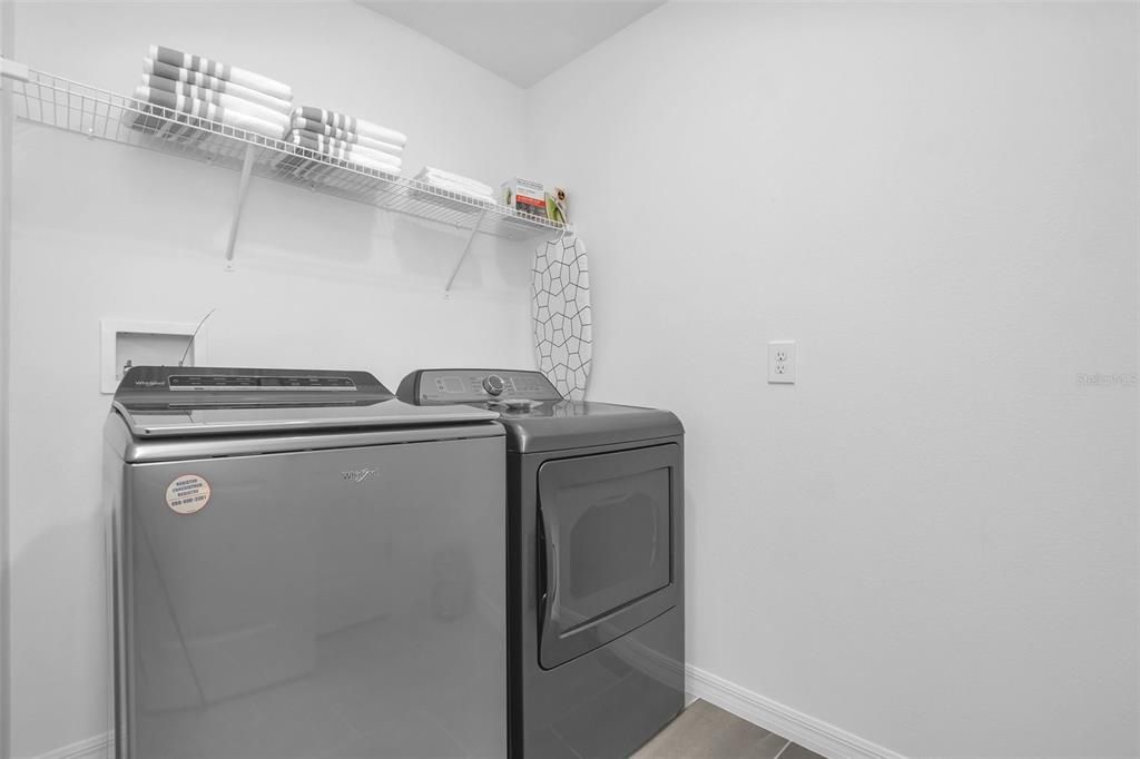 В аренду: $2,980 (5 спален, 3 ванн, 2804 Квадратных фут)