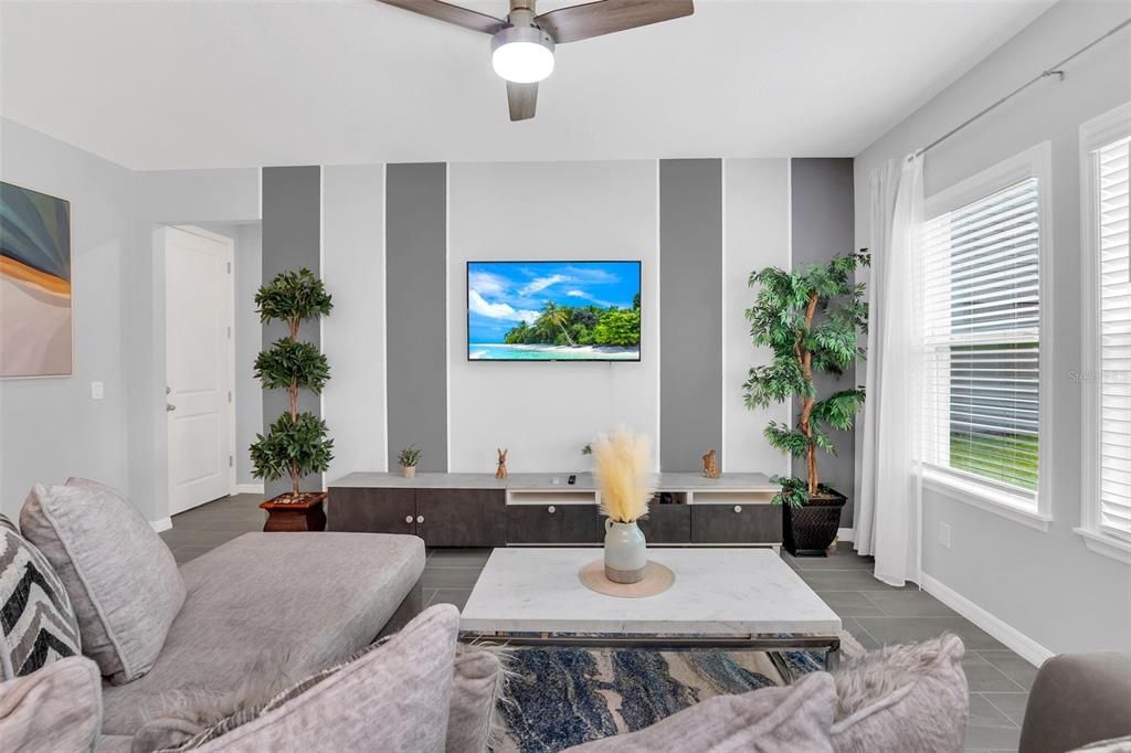 В аренду: $2,980 (5 спален, 3 ванн, 2804 Квадратных фут)
