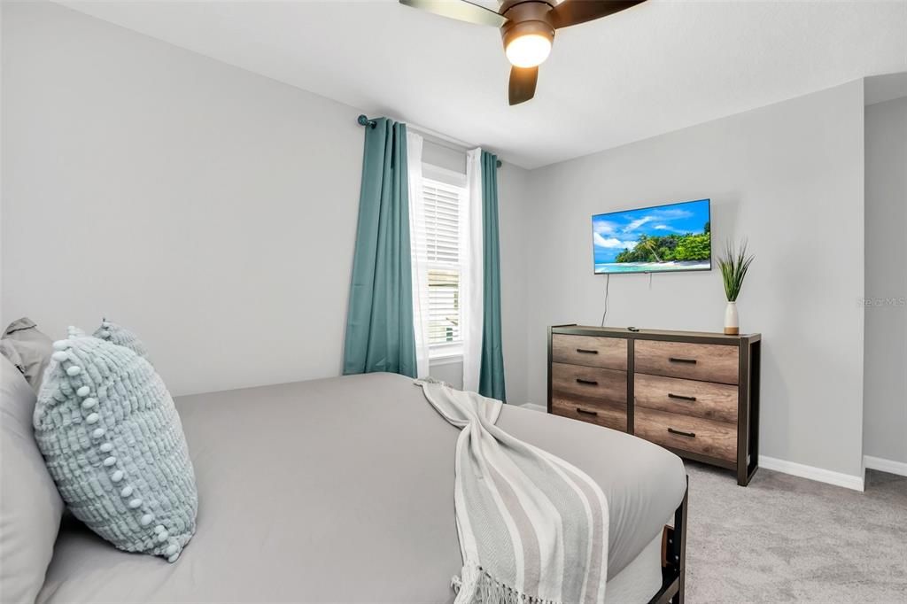 В аренду: $2,980 (5 спален, 3 ванн, 2804 Квадратных фут)
