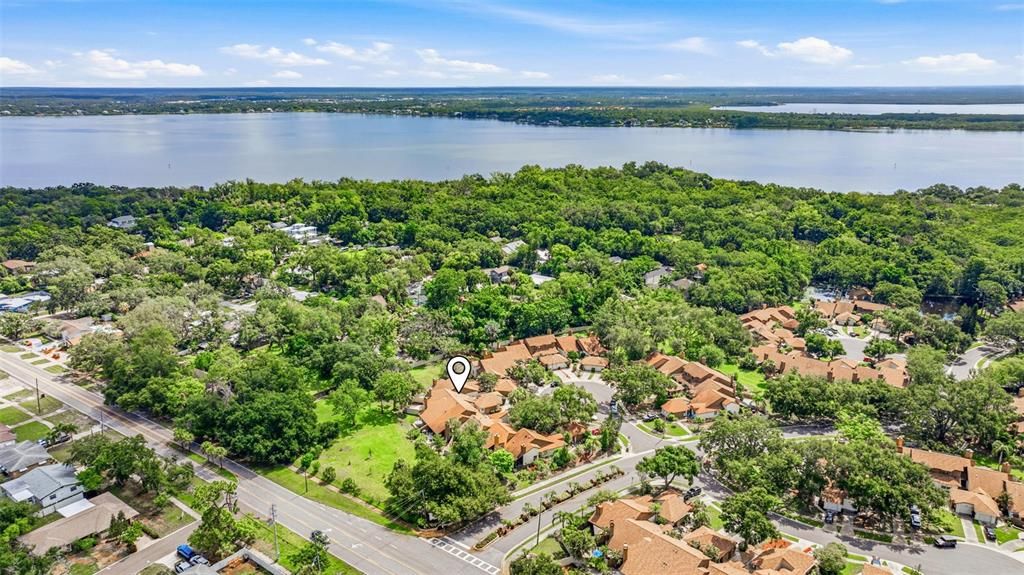 Под контрактом: $439,000 (3 спален, 2 ванн, 1505 Квадратных фут)