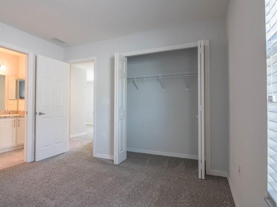 En Venta: $335,000 (3 camas, 2 baños, 2143 Pies cuadrados)