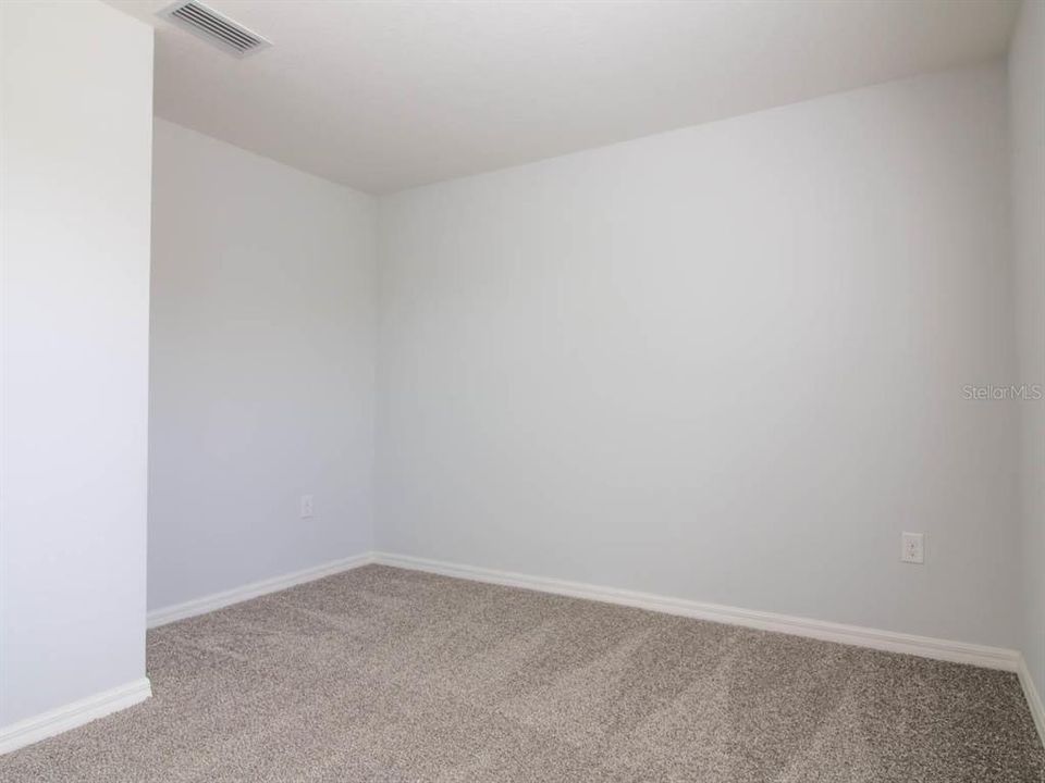 En Venta: $335,000 (3 camas, 2 baños, 2143 Pies cuadrados)