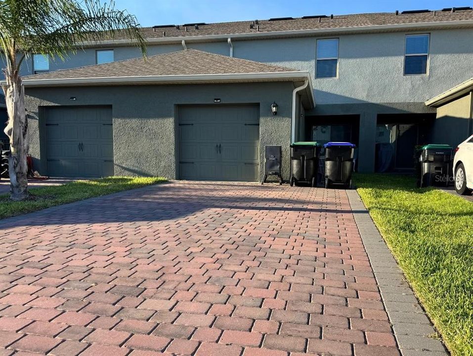 For Rent: $2,700 (3 beds, 2 baths, 1568 Square Feet)