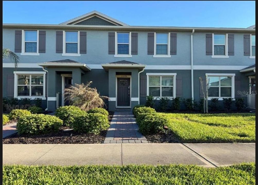 For Rent: $2,700 (3 beds, 2 baths, 1568 Square Feet)