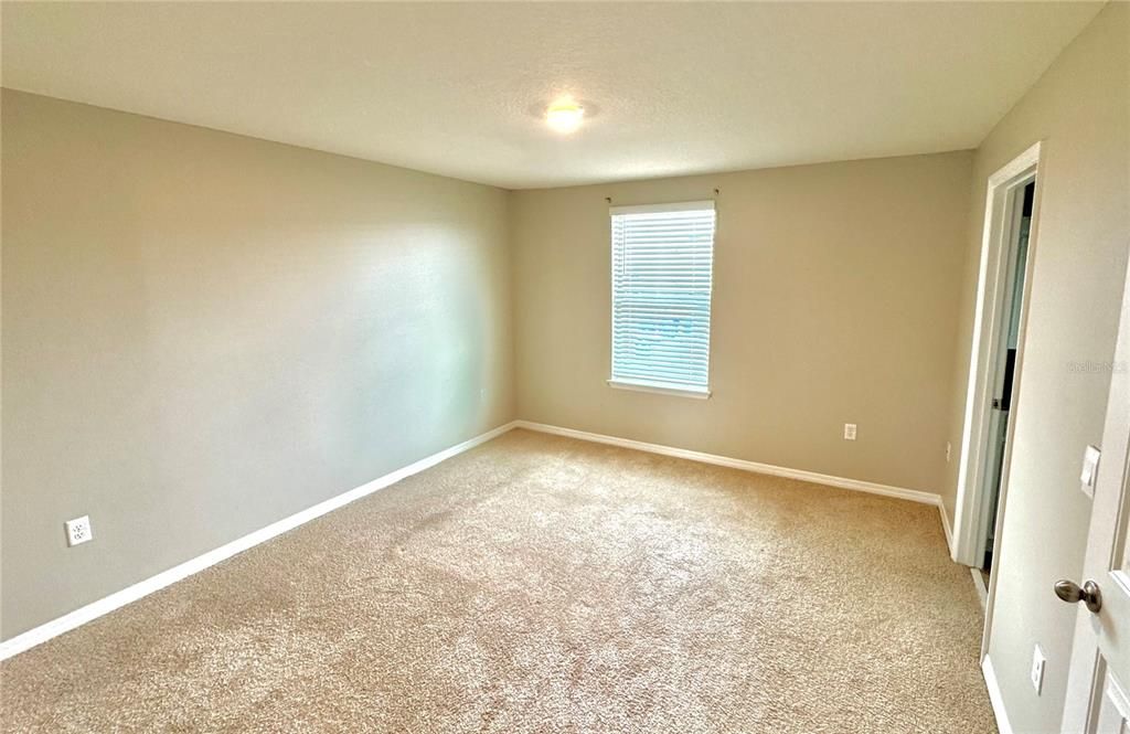 For Rent: $2,600 (3 beds, 2 baths, 1568 Square Feet)