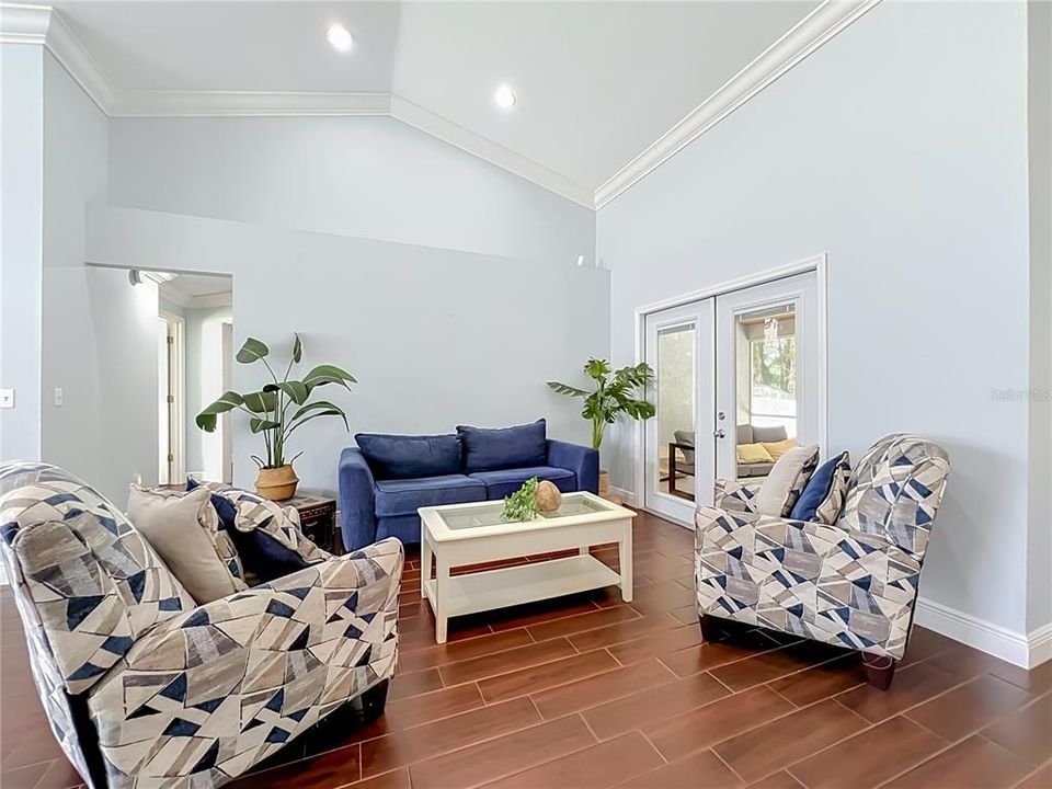 For Rent: $3,100 (4 beds, 3 baths, 2189 Square Feet)