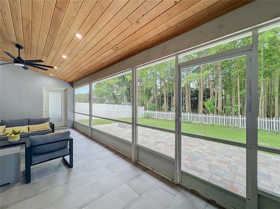 For Rent: $3,100 (4 beds, 3 baths, 2189 Square Feet)