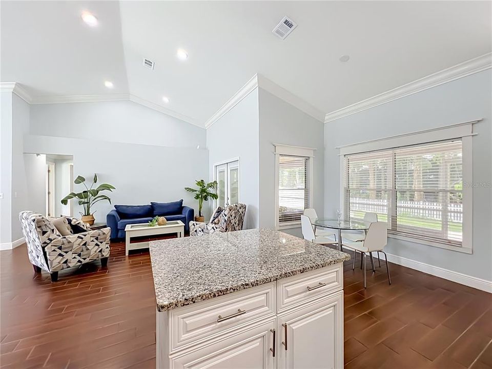 For Rent: $3,100 (4 beds, 3 baths, 2189 Square Feet)