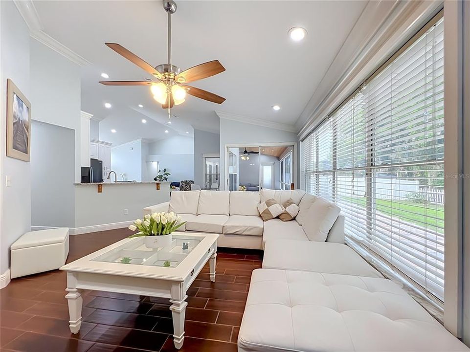 For Rent: $3,100 (4 beds, 3 baths, 2189 Square Feet)