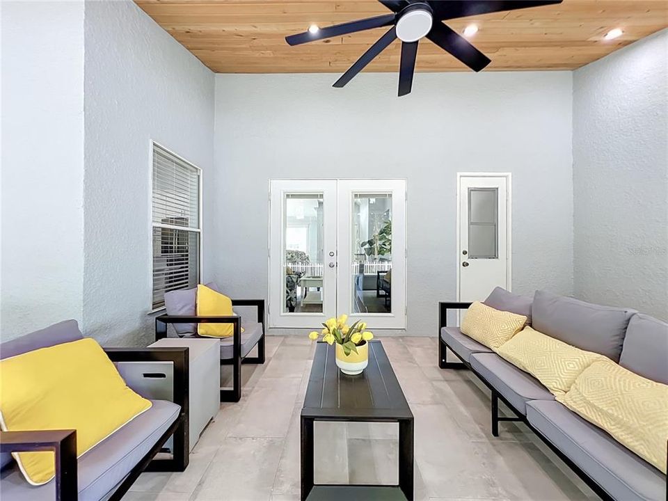 For Rent: $3,100 (4 beds, 3 baths, 2189 Square Feet)