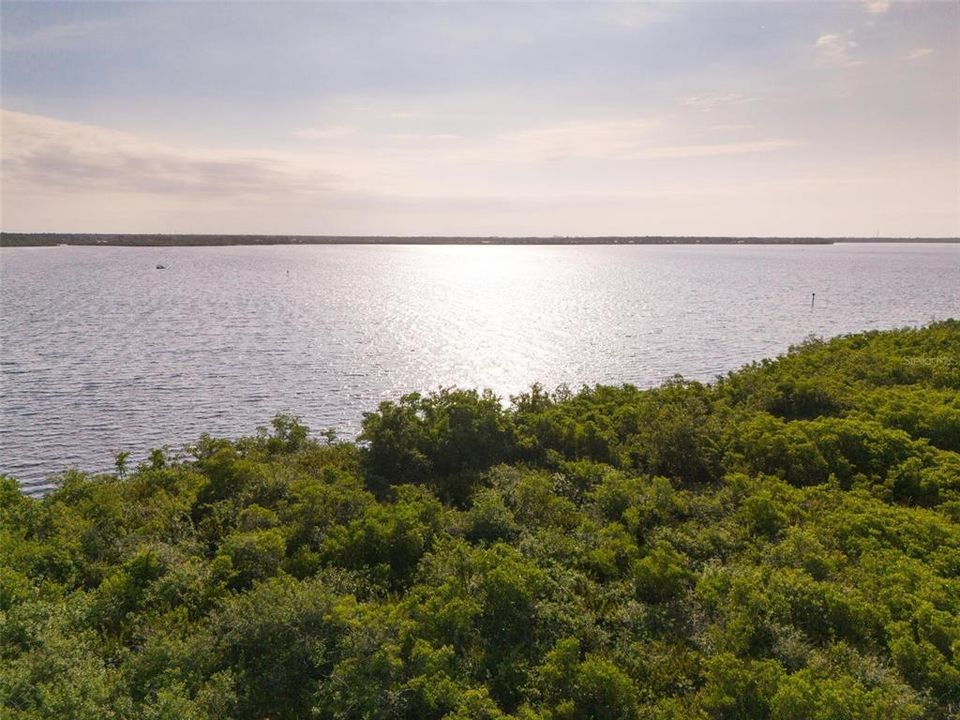 En Venta: $1,500,000 (30.07 acres)
