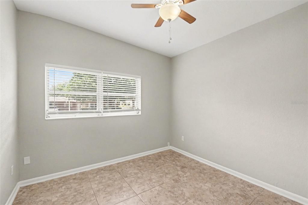 For Sale: $284,900 (3 beds, 2 baths, 1329 Square Feet)