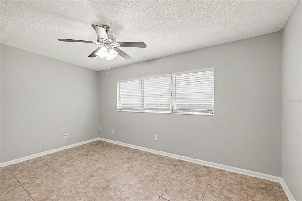 For Sale: $284,900 (3 beds, 2 baths, 1329 Square Feet)