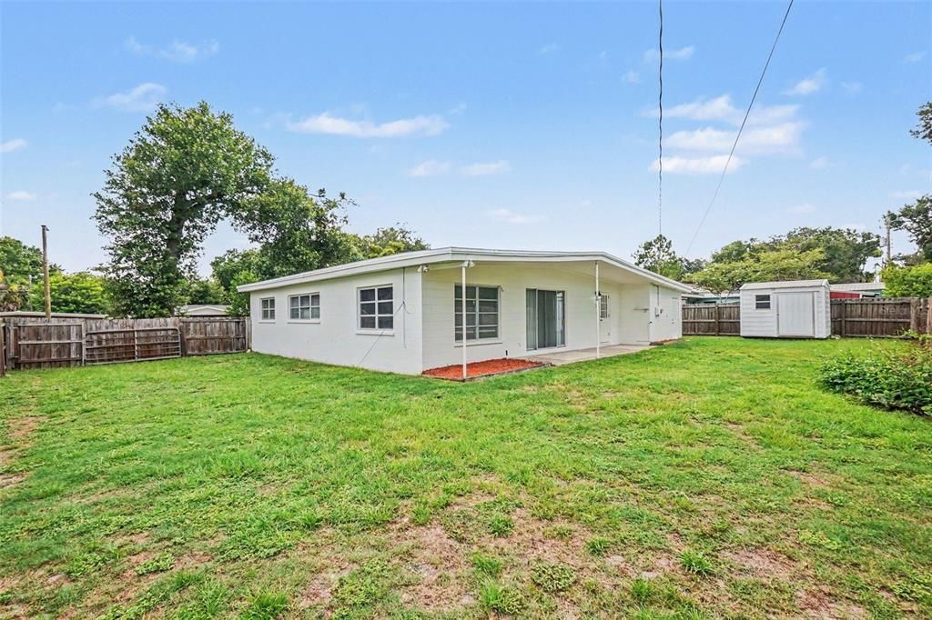 For Sale: $284,900 (3 beds, 2 baths, 1329 Square Feet)