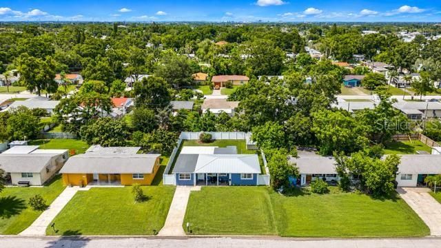 Activo con contrato: $350,000 (3 camas, 2 baños, 1116 Pies cuadrados)