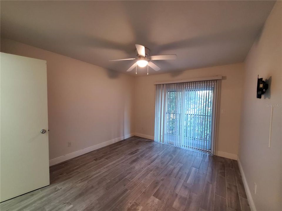 В аренду: $1,950 (2 спален, 1 ванн, 852 Квадратных фут)