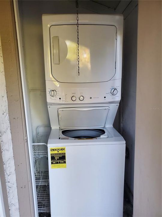В аренду: $1,950 (2 спален, 1 ванн, 852 Квадратных фут)