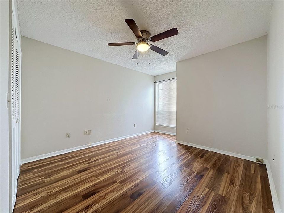 В аренду: $1,850 (2 спален, 2 ванн, 1080 Квадратных фут)