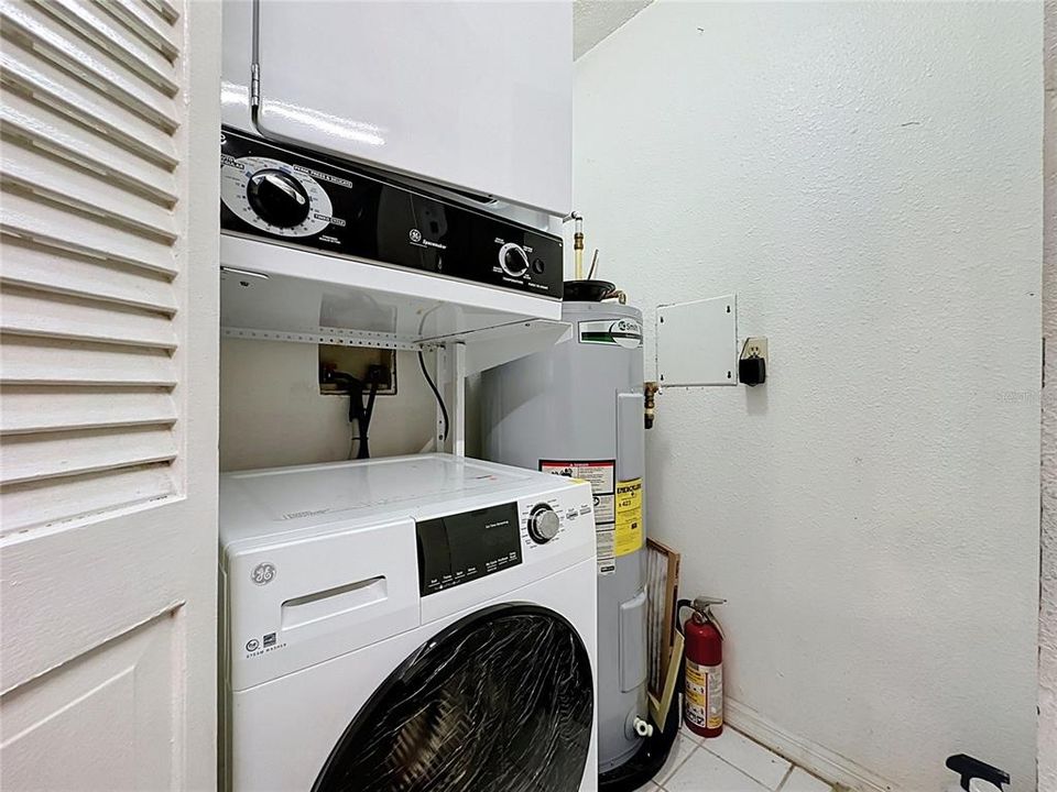 В аренду: $1,850 (2 спален, 2 ванн, 1080 Квадратных фут)