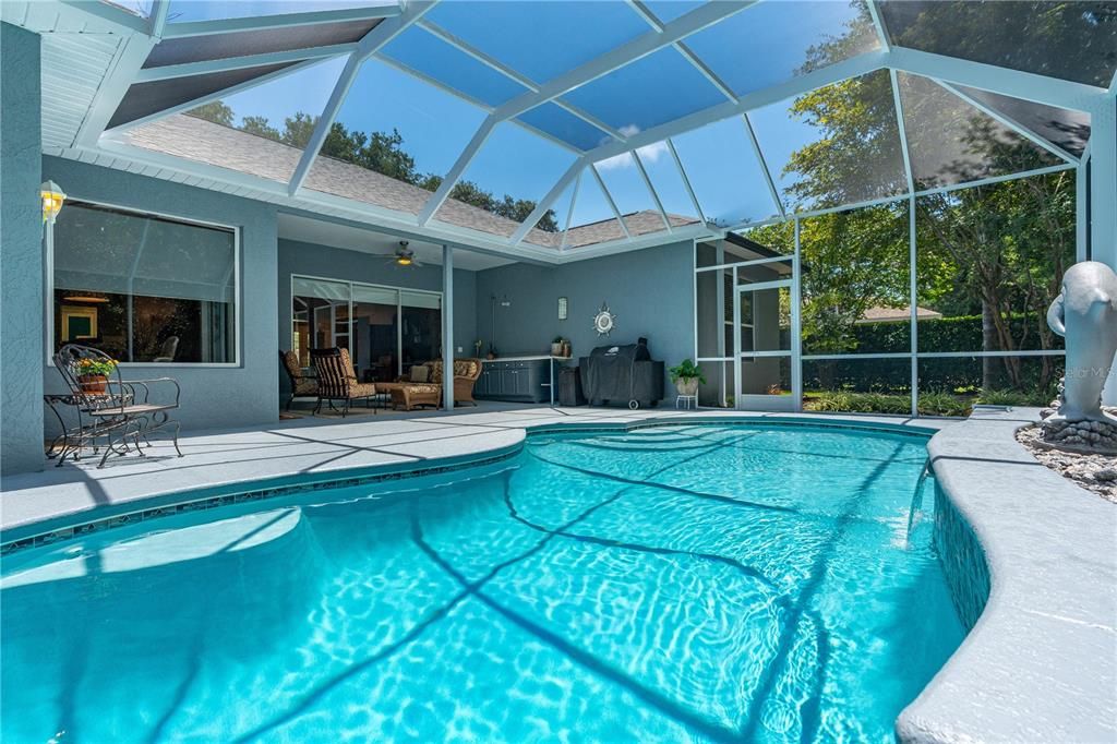 For Sale: $585,000 (4 beds, 3 baths, 2250 Square Feet)